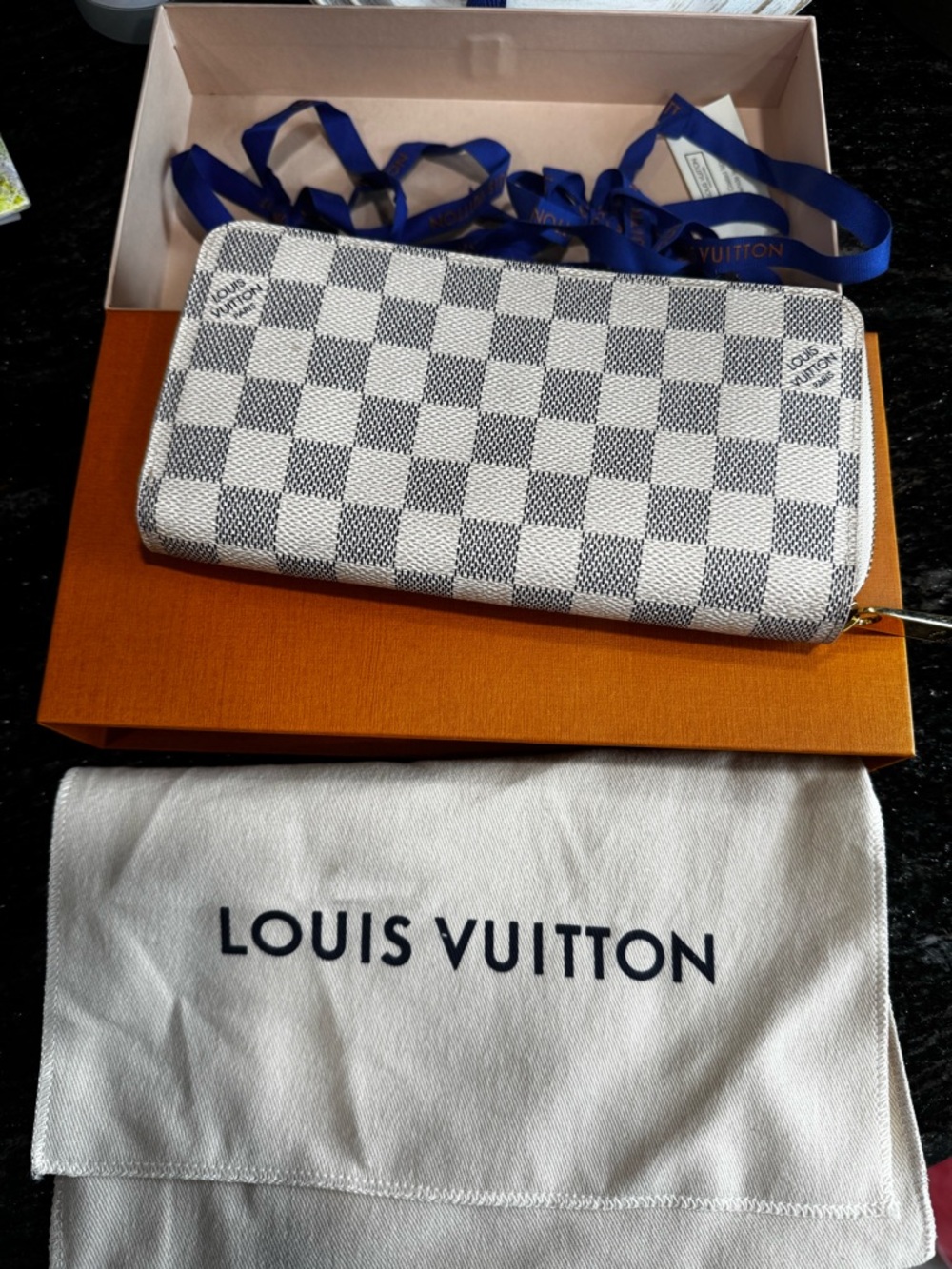 Louis Vuitton Zippy wallet demir azur